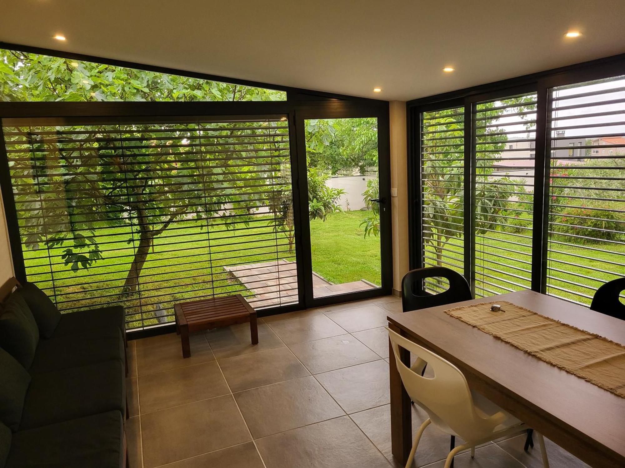 Guest House Tika Medulin Exterior photo